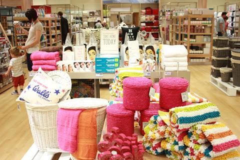 Tesco unveils new format Extra store in Watford